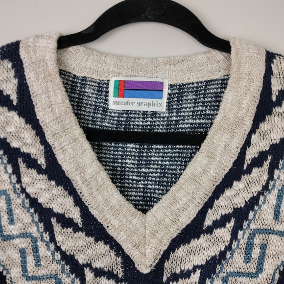Vintage 80's-90's Unisex Sweater Graphix V-Neck Pullover Grandpa Sweater Sz. S/M - Picture 2 of 6